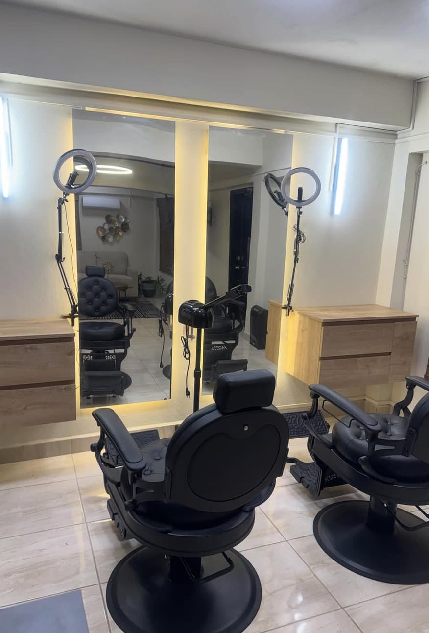 Inside the Ivarlux barbershop
